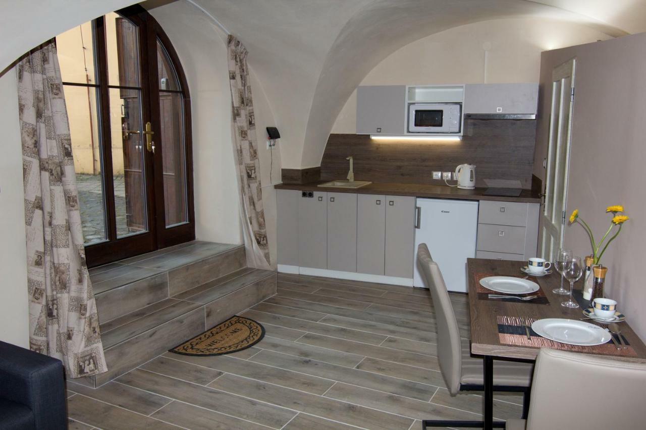 Apartman U Gotickeho Dvojcete Litomerice Exterior photo
