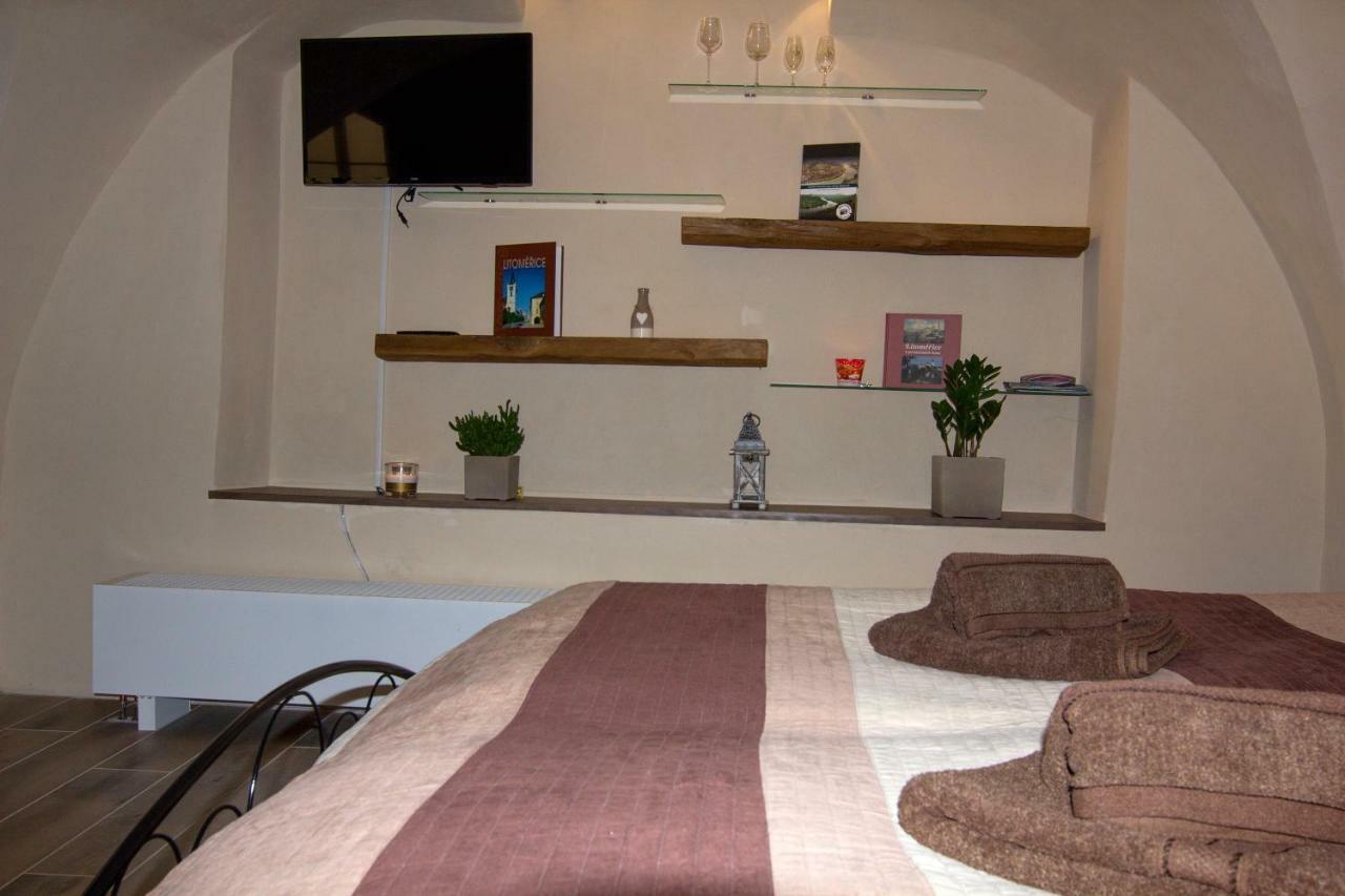 Apartman U Gotickeho Dvojcete Litomerice Exterior photo