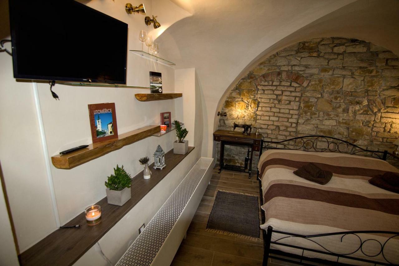 Apartman U Gotickeho Dvojcete Litomerice Exterior photo